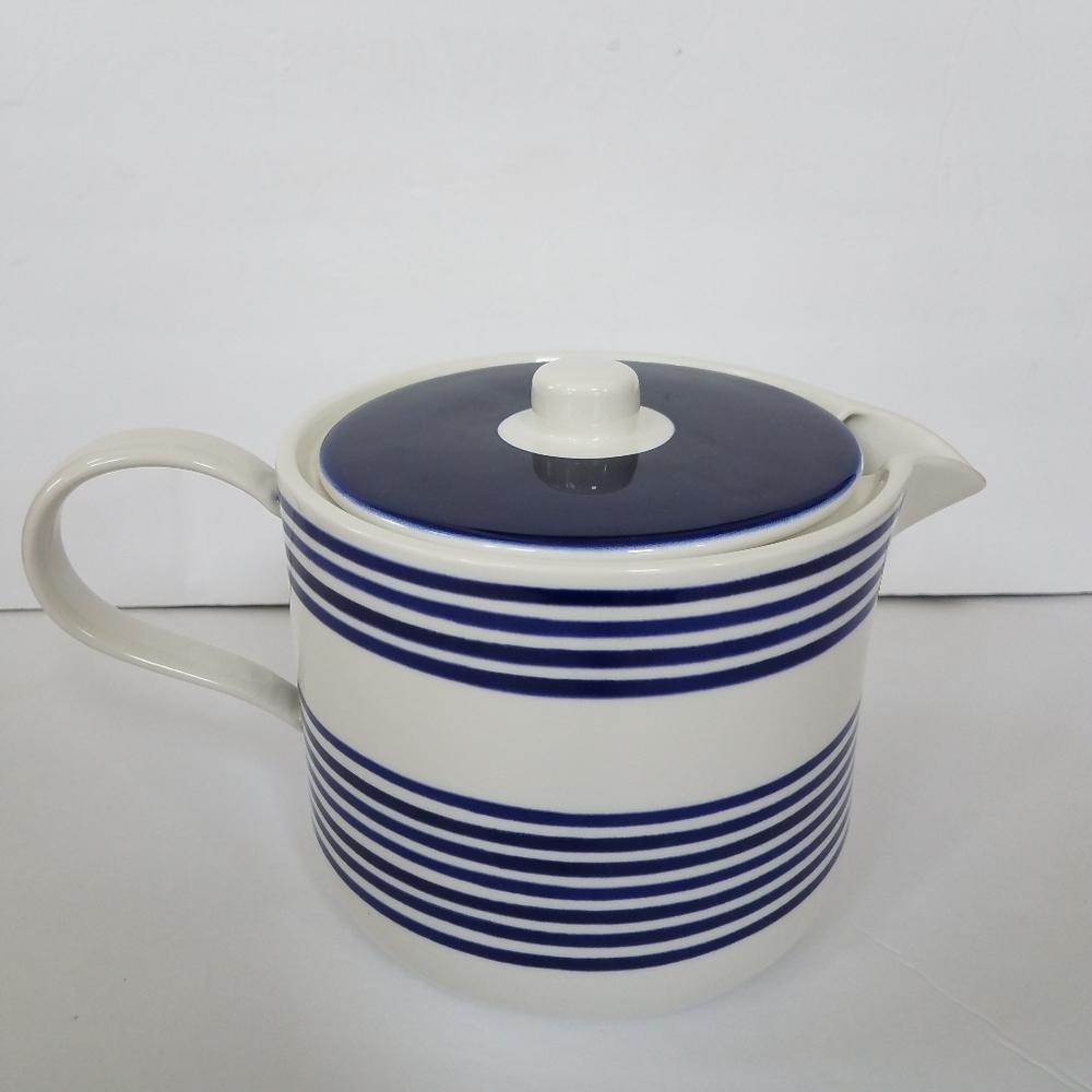 Kate Spade Charlotte Street Teapot NEW